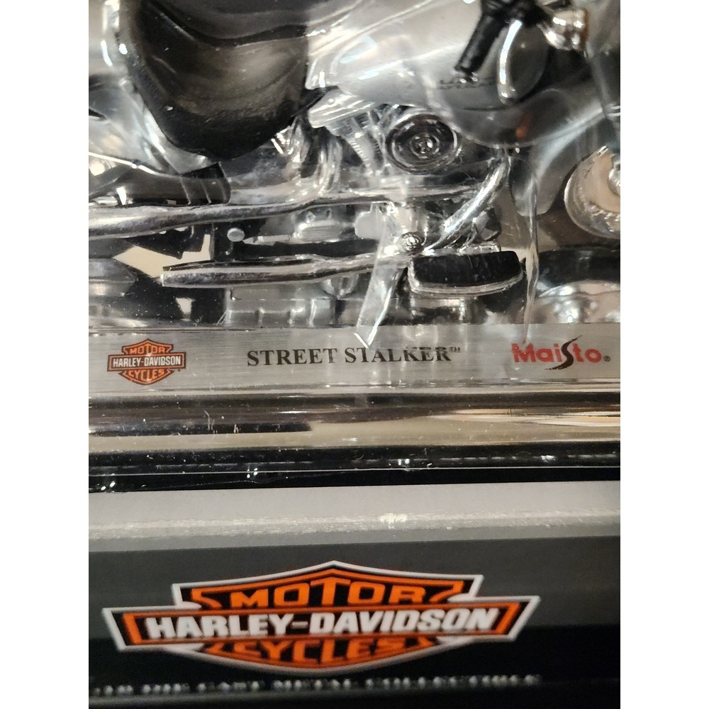 Harley-Davidson Street Stalker 1:18 Die Cast Metal Model Maisto for AVON Silver - Picture 3 of 9